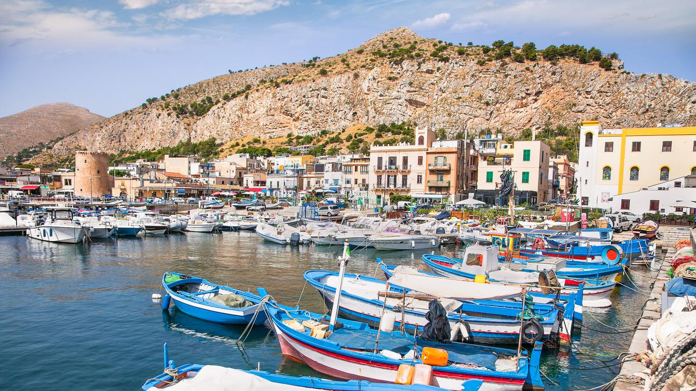 MSC GRANDIOSA ILE 7 GECE IBIZA'LI AKDENIZ 2025 GENOVA