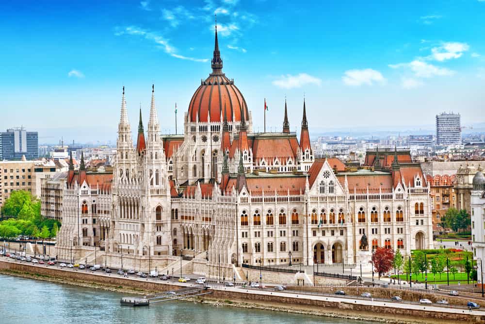 SWISS CROWN İLE TUNA NEHRİ (BUDAPEŞTE GİDİŞ)
